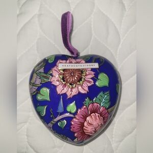 Heathcote & Ivory "Magic Myth Marvel" Scented Soap in Heart-Shaped Tin 3.2 oz